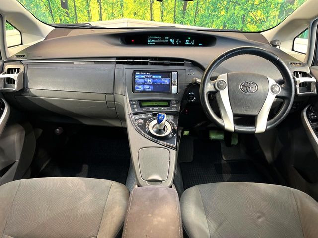 プリウス1.8 S LEDエディション