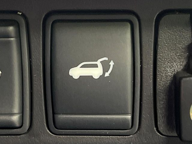 �y�p���[�o�b�N�h�A�z�X�}�[�g�L�[��^�]�Ȃ̃{�^�������������Ń��A�Q�[�g�������ŊJ���܂�!�ו��������Ă��鎞��A�����ʒu�ɂ���o�b�N�h�A��߂�ۂɕ֗��ȋ@�\�ł���