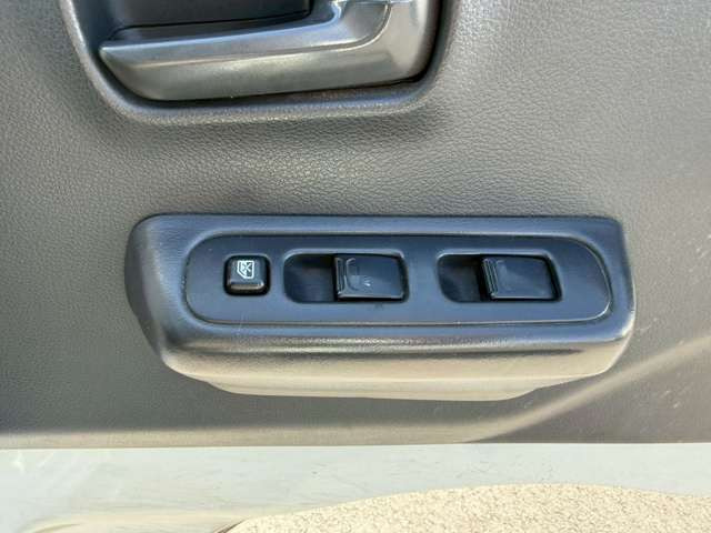 �C�ɂȂ邨�Ԃ�����܂�����E�̓d�b�ԍ����璼�ڂ��X�ɂ��₢���킹���������B�x�����@����ԗ����A��Ԃ܂łȂ�ł������������Ē����܂��B�X�^�b�t�ꓯ���A�����҂����Ă���܂��B