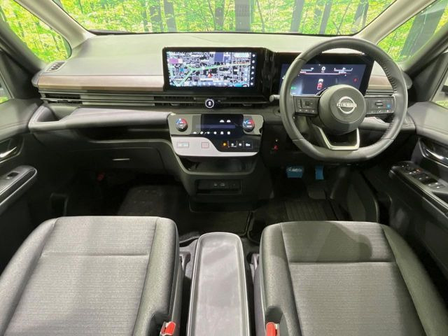 セレナ1.4 e-POWER ハイウェイスターV