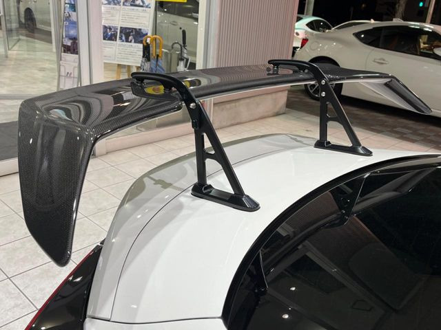 �ySTI�J�[�{�������X�|�C���[�z�X�|�[�c�J�[�炵�����O�b�ƈ����������X�|�C���[�𑕒��􍂑����s���̃X�^�r���e�B(���s���萫)����ɖ𗧂��܂��B