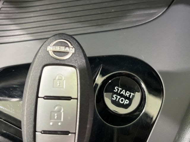 �y�C���e���W�F���g�L�[�z�J�o����|�P�b�g�ɓ��ꂽ�܂܂ł��h�A�̎{���E�������\�ȃX�}�[�g�L�[�𑕔��B�G���W���̃I���E�I�t�����J�M�����o���K�v����������Ƃ��Ă��֗��ł���