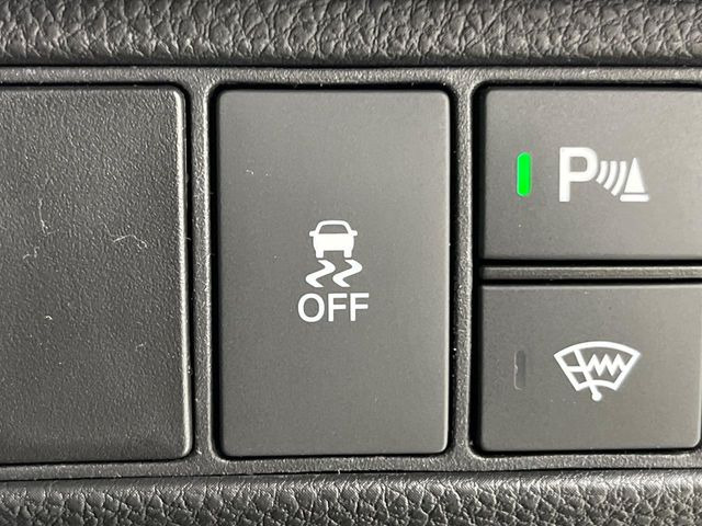 �y������h�~���u�z�ԗ��̉���������m����ƁA�����I�Ɏԗ��̐i�s������ۂ悤�Ɏԗ��𐧌䂵�܂��B�J�̓��ȂǊ���₷���H�ʏ󋵂ł����S�ȉ^�]���\�ł�