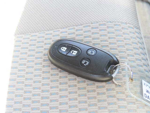 �L�[���|�P�b�g�ɓ��ꂽ�܂܂ł��G���W��ON/OFF�A�h�A�{��/�J���\���֗��ȃX�}�[�g�L�[�t�ł���