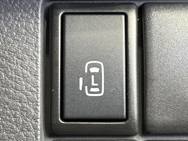 �y�p���[�X���C�h�h�A�z�X�}�[�g�L�[��^�]�Ȃ̃X�C�b�`�ŃX���C�h�h�A�̊J���\���d��������͂����ăh�A���J����K�v�������A���������q�l�ł��A�d���ו��������Ă��鎞�����N�ɊJ���߂ł��܂���