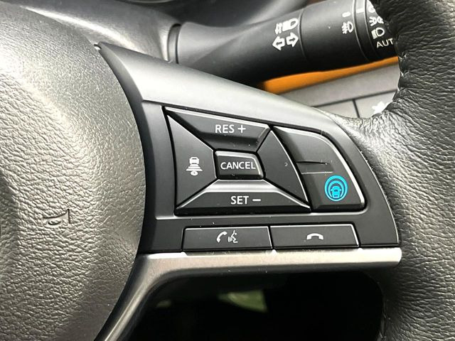 �y�v���p�C���b�g�z�������H�ł̒��������s���y��!!�a�؎��Ə��񑖍s�̃V�[���ŁA�A�N�Z���E�u���[�L�E�X�e�A�����O�������Ő��䂵�A�������^�]�̕��S���y�����Ă���܂���