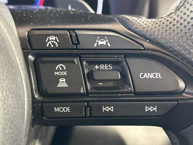 �y���[���g���[�V���O�A�V�X�g�z�������H���s���A�Ԑ�����͂ݏo�������ɂȂ�ƃ��[���̒����𑖂�悤�ɃX�e�A�����O������A�V�X�g�B�����S�ȉ^�]���T�|�[�g���Ă���܂�!