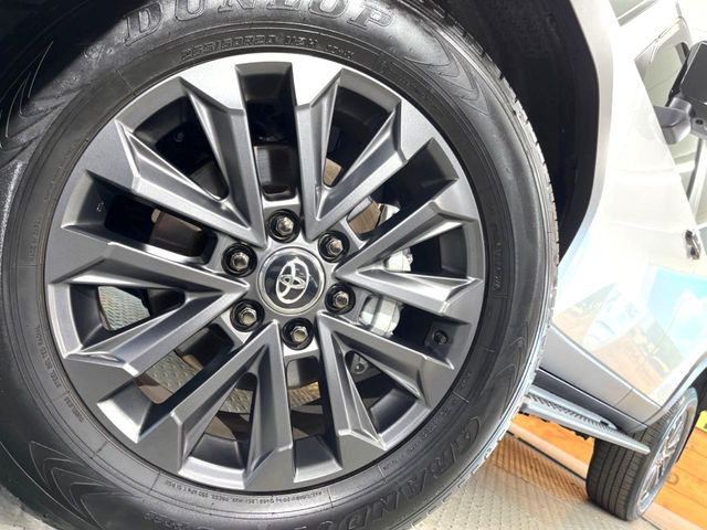 �y����20�C���`�A���~�z�C�[���z�O�ςɃ}�b�`���������A���~�z�C�[���𑕒����Ă���܂��B�e��ЊO�A���~�z�C�[����A�X�^�b�h���X�^�C�����戵�����Ă���܂��B���񂲑��k����������