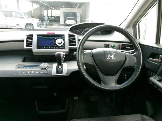 フリード1.5 G ジャストセレクション