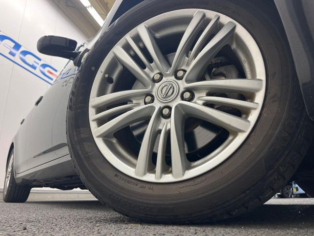 �y����17�C���`�A���~�z�C�[���z�O�ςɃ}�b�`���������A���~�z�C�[���𑕒����Ă���܂��B�e��ЊO�A���~�z�C�[����A�X�^�b�h���X�^�C�����戵�����Ă���܂��B���񂲑��k����������