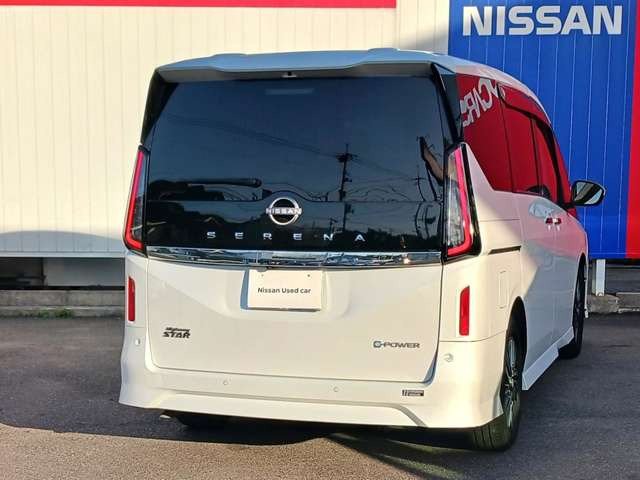 セレナ1.4 e-POWER ハイウェイスターV