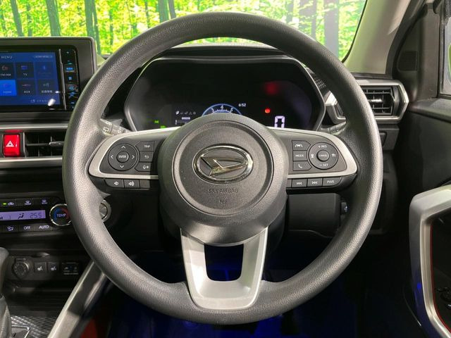 �y�X�e�A�����O�X�C�b�`�z�^�]���A�O������ڐ������炷���ƂȂ��A�I�[�f�B�I���̑��삪�\�ȕ֗��@�\!���S&���K�ȃh���C�u�����o���Ă���܂���