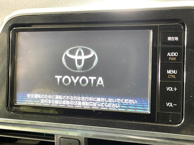 �y�����i�r�z�l�C�̏����i�r�𑕔����Ă���܂��B�i�r�̎g���₷���͂������A�I�[�f�B�I�@�\���[��!�L�����v�◷�s�͂������A�ʋ΂┃�����ȂǕ��i�̃h���C�u���y�����Ȃ�͂���