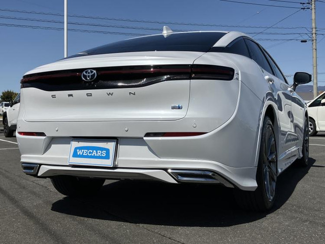 クラウンクロスオーバー2.5 G アドバンスト レザー パッケージ E-Four 4WD