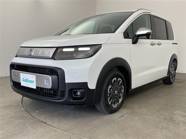 フリード1.5 e:HEV クロスター