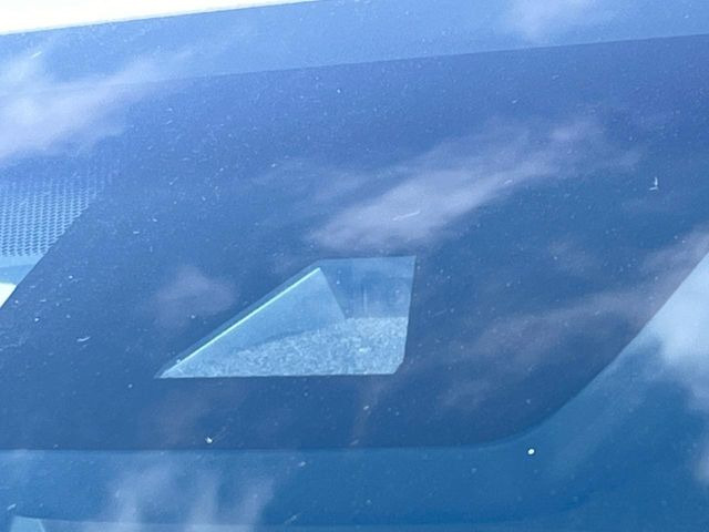 �y�g���^�Z�[�t�e�B�Z���X�z���s���ɑO���̎ԗ�����F�����A�Փ˂������Ȏ��͌x��ƃu���[�L�ŏՓˉ���Ɣ�Q�y�����A�V�X�g�B�����S�Ƀh���C�u�����y���݂��������܂��B