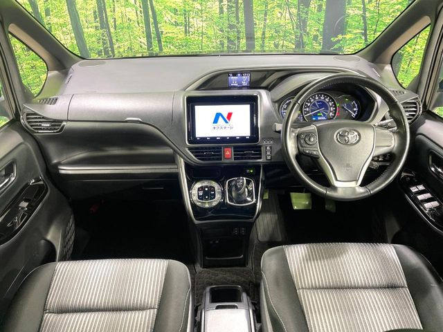 ヴォクシー1.8 ハイブリッド ZS 煌II