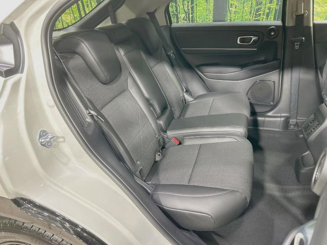 ���i���ȃI���W�i���t���A�}�b�g���I�v�V�����ɂĂ��p�ӂ��Ă���܂��B���D���ȃf�U�C����J���[�����Ԃɍ��킹�đI��ł����������Ƃ��ł��܂���