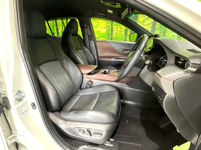 �y�n�[�t���U�[�V�[�g�z�������ƍ���S�n�𗼗������l�C�̃V�[�g���w�ʁE���ʂ̃t�@�u���b�N�f�ނ́A�ʋC���̗ǂ��⊊��ɂ����ɗD��Ă��܂��B�C���╞���ɍ��E���ꂸ���K�ɂ���肢�������܂��B