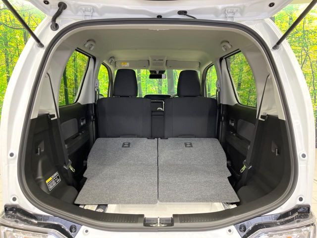 ���i�̂���������ʋ΁A���}���ɏ\���ȉ׎��X�y�[�X���m�ۂ��Ă���܂��B�Z�J���h�V�[�g��|���ƁA�傫�ȉו��̐ύڂ��\�ł���