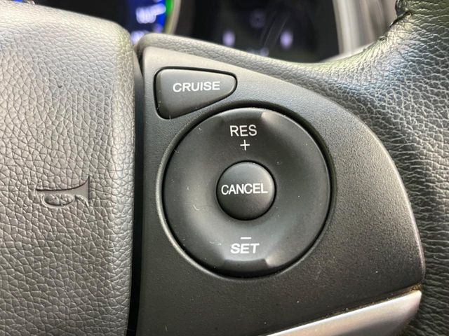 �y�N���[�Y�R���g���[���z�������H�����N���N���s�B�A�N�Z���𗣂��Ă���葬�x�ő��s���ł��A�������^�]���̕��S���y��!�����E�������ȒP�ȃX�C�b�`����Œ����ł��܂��B