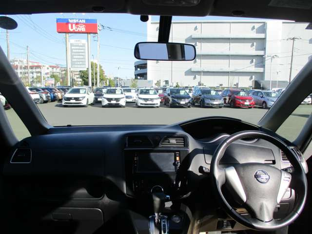 セレナ2.0 ハイウェイスター S-HYBRID