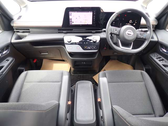 セレナ1.4 e-POWER ハイウェイスターV