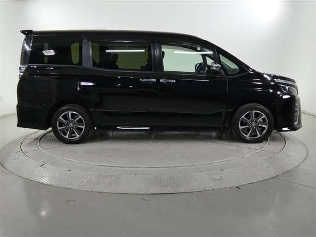 ヴォクシー2.0 ZS 煌II