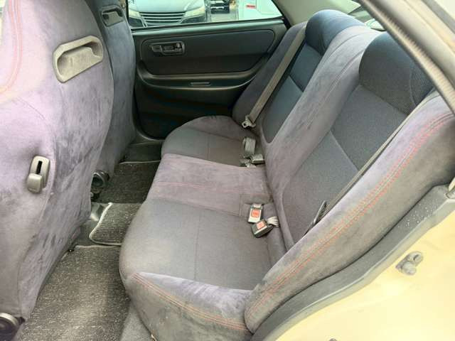 �C�ɂȂ邨�Ԃ�����܂�����E�̓d�b�ԍ����璼�ڂ��X�ɂ��₢���킹���������B�x�����@����ԗ����A��Ԃ܂łȂ�ł������������Ē����܂��B�X�^�b�t�ꓯ���A�����҂����Ă���܂��B