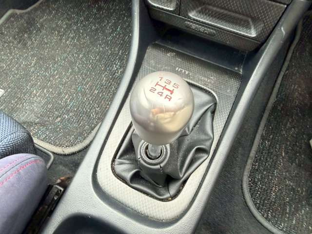 �C�ɂȂ邨�Ԃ�����܂�����E�̓d�b�ԍ����璼�ڂ��X�ɂ��₢���킹���������B�x�����@����ԗ����A��Ԃ܂łȂ�ł������������Ē����܂��B�X�^�b�t�ꓯ���A�����҂����Ă���܂��B