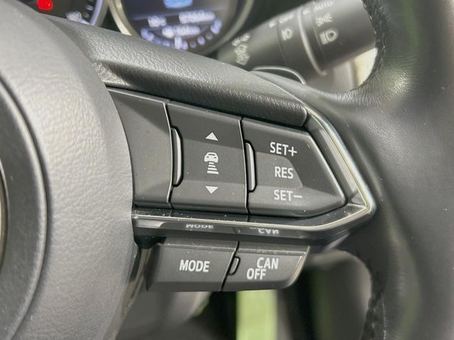 【マツダ・レーダークルーズコントロール】高速道路での長距離走行が楽に!自動で速度を保つクルーズコントロールが、衝突軽減システムと連携し、前方の車両を感知して車間を保つように速度調節してくれます!!