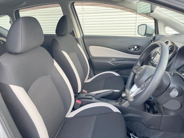 �^�]�Ȃ܂��ɂ͏\���ȃX�y�[�X������A�啿�ȕ��ł��������^�]���Ă�����������ł��B