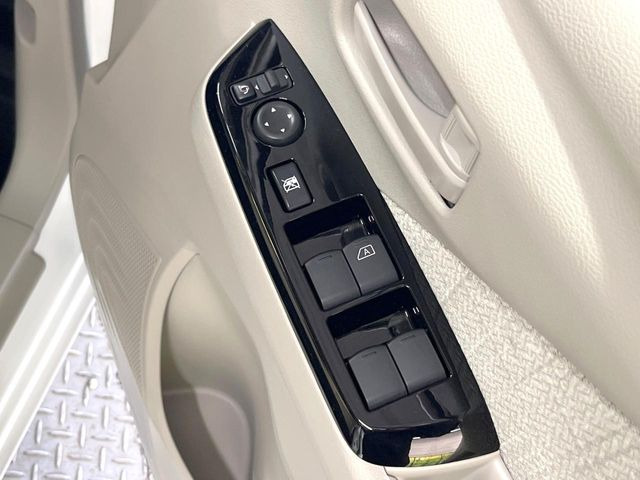 ���Ђł́A�S�ԁw�C�����Ȃ��x�̂��Ԃ̂ݎ�舵���Ă���܂��B��C�o�C���[�ɂ�錵�I�����d����̌�A���Ɍ�̎ԗ��`�F�b�N���s���A�l�N�X�e�[�W���F�肵�����i���Ȓ��ÎԂ����񋟂��Ă���܂��B