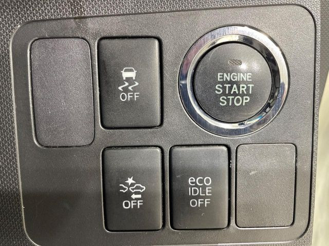 �y�X�}�[�g�A�V�X�g�z���s���ɑO���̎ԗ�����F�����A�Փ˂������Ȏ��͌x��ƃu���[�L�ŏՓˉ���Ɣ�Q�y�����A�V�X�g�B�����S�Ƀh���C�u�����y���݂��������܂��B