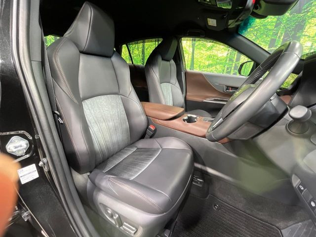 �y�n�[�t���U�[�V�[�g�z�������ƍ���S�n�𗼗������l�C�̃V�[�g���w�ʁE���ʂ̃t�@�u���b�N�f�ނ́A�ʋC���̗ǂ��⊊��ɂ����ɗD��Ă��܂��B�C���╞���ɍ��E���ꂸ���K�ɂ���肢�������܂��B