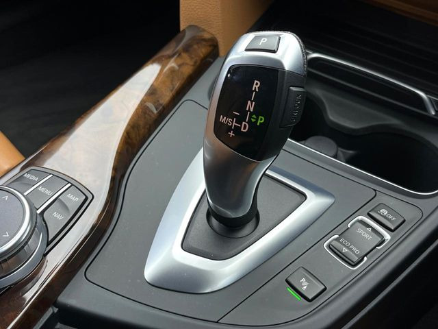 ��MT���[�h�t��AT:�ʏ�͎����ł����Ȃ���ϑ�(�M�A�`�F���W)���h���C�o�[�̑���ɂ���ĈӐ}�I�ɕς�����V�X�e���ł��B����w���i�̃h���C�u�����y���݂��������܂�!