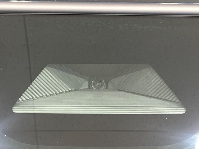 �y�z���_�Z���V���O�z���s���ɑO���̎ԗ�����F�����A�Փ˂������Ȏ��͌x��ƃu���[�L�ŏՓˉ���Ɣ�Q�y�����A�V�X�g�B�����S�Ƀh���C�u�����y���݂��������܂��B