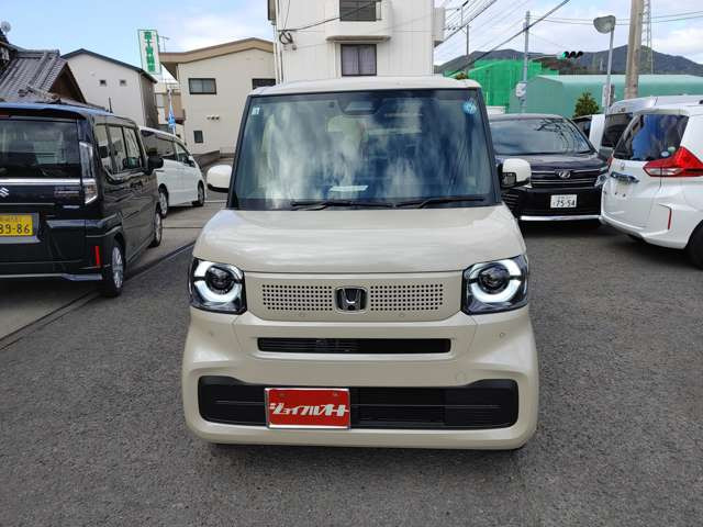 N-BOXファッションスタイル モノトーン