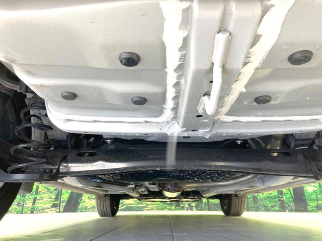 下回りがきれいなうちに、防錆加工の施工がオススメ。降雪地域はもちろん、沿岸部にお住いの方や、趣味でマリン・ウィンタースポーツをされる方にご好評いただいております。