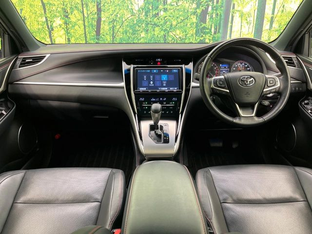 ハリアー2.0 プレミアム メタル アンド レザーパッケージ