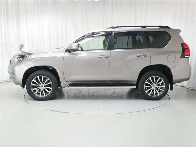 ランドクルーザープラド2.8 TZ-G ディーゼル 4WD