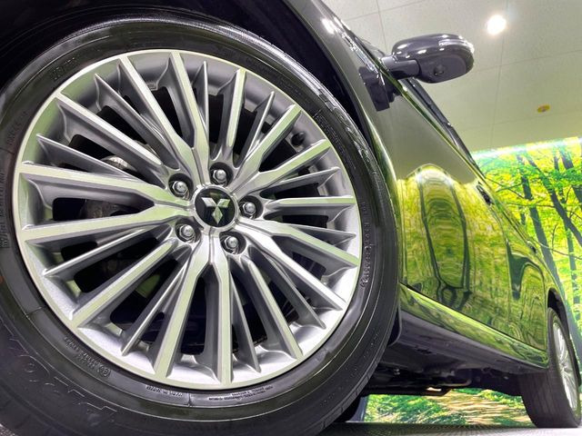 �y����18�C���`�A���~�z�C�[���z�O�ςɃ}�b�`���������A���~�z�C�[���𑕒����Ă���܂��B�e��ЊO�A���~�z�C�[����A�X�^�b�h���X�^�C�����戵�����Ă���܂��B���񂲑��k����������