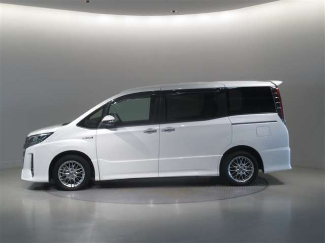 ノア1.8 ハイブリッド Si W×B