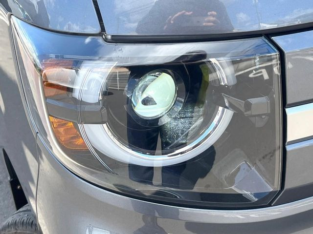 �yLED�w�b�h���C�g�z���V����ԑ��s�����ǍD�Ȏ��E���m�ۂ����S���ĉ^�]�ł��鍂�P�xLED�w�b�h���C�g�𑕔�!�_�����x�������A����d�͂��}�����Ă��܂��B