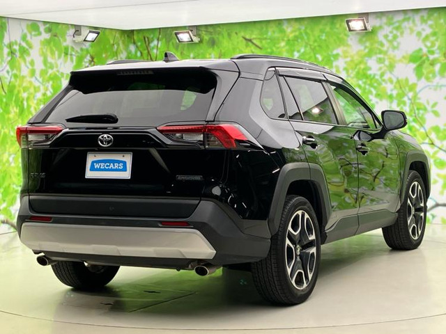 RAV42.0 アドベンチャー 4WD