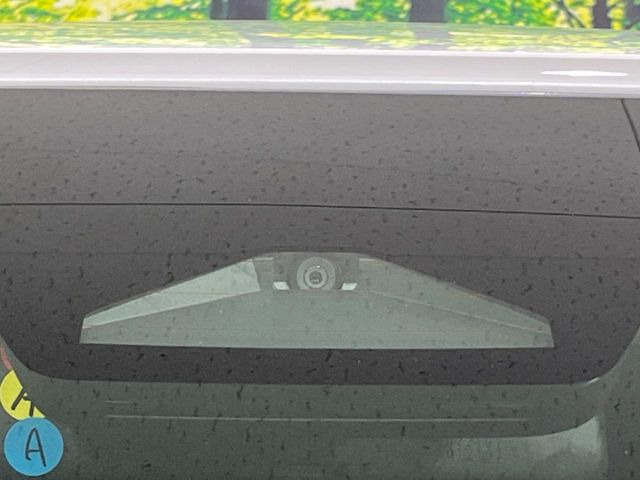 �y�g���^�Z�[�t�e�B�Z���X�z���s���ɑO���̎ԗ�����F�����A�Փ˂������Ȏ��͌x��ƃu���[�L�ŏՓˉ���Ɣ�Q�y�����A�V�X�g�B�����S�Ƀh���C�u�����y���݂��������܂��B