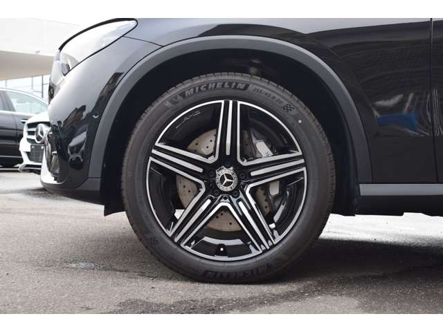 GLC220d 4マチック (ISG) AMGラインパッケージ  4WD