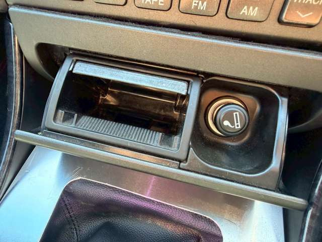 �C�ɂȂ邨�Ԃ�����܂�����E�̓d�b�ԍ����璼�ڂ��X�ɂ��₢���킹���������B�x�����@����ԗ����A��Ԃ܂łȂ�ł������������Ē����܂��B�X�^�b�t�ꓯ���A�����҂����Ă���܂��B