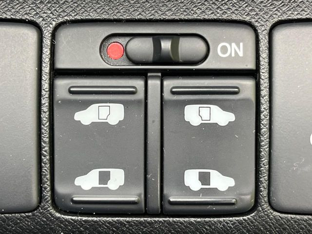 �y�����p���[�X���C�h�h�A�z�X�}�[�g�L�[��^�]�Ȃ̃X�C�b�`�Ō�ȗ����X���C�h�h�A�̊J���\���d��������͂����ăh�A���J����K�v�������A�����Ȃ��q�l�ł��ȒP�ɊJ���߂ł����K�ł���