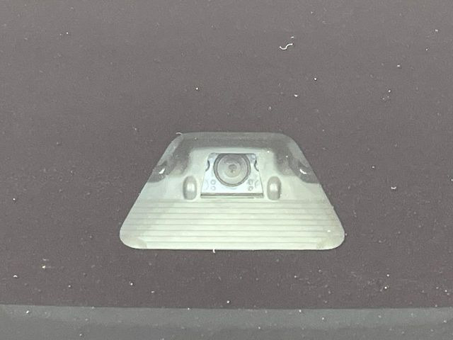 �y�X�}�[�g�A�V�X�g�z���s���ɑO���̎ԗ�����F�����A�Փ˂������Ȏ��͌x��ƃu���[�L�ŏՓˉ���Ɣ�Q�y�����A�V�X�g�B�����S�Ƀh���C�u�����y���݂��������܂��B